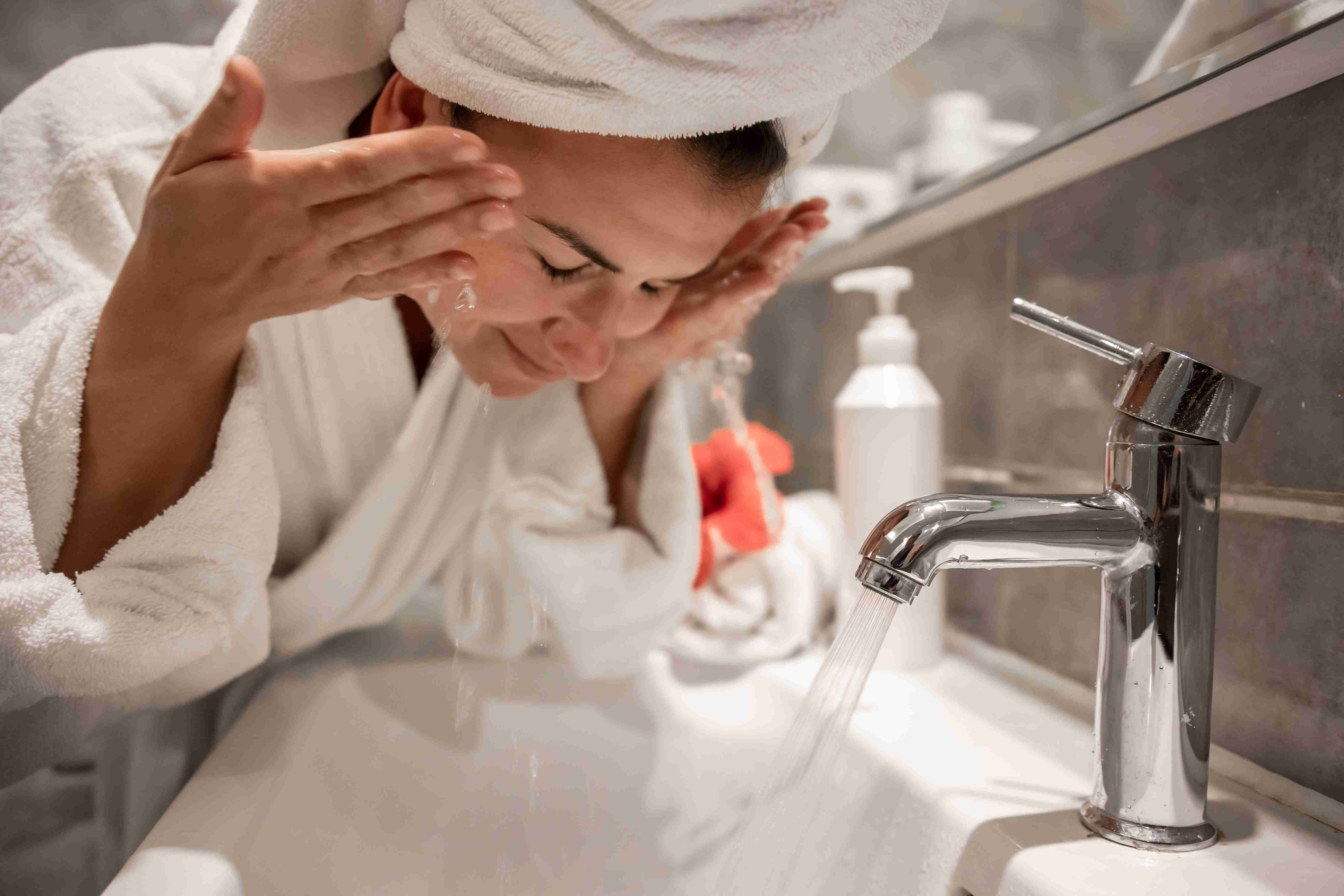 best gentle face wash for sensitive skin