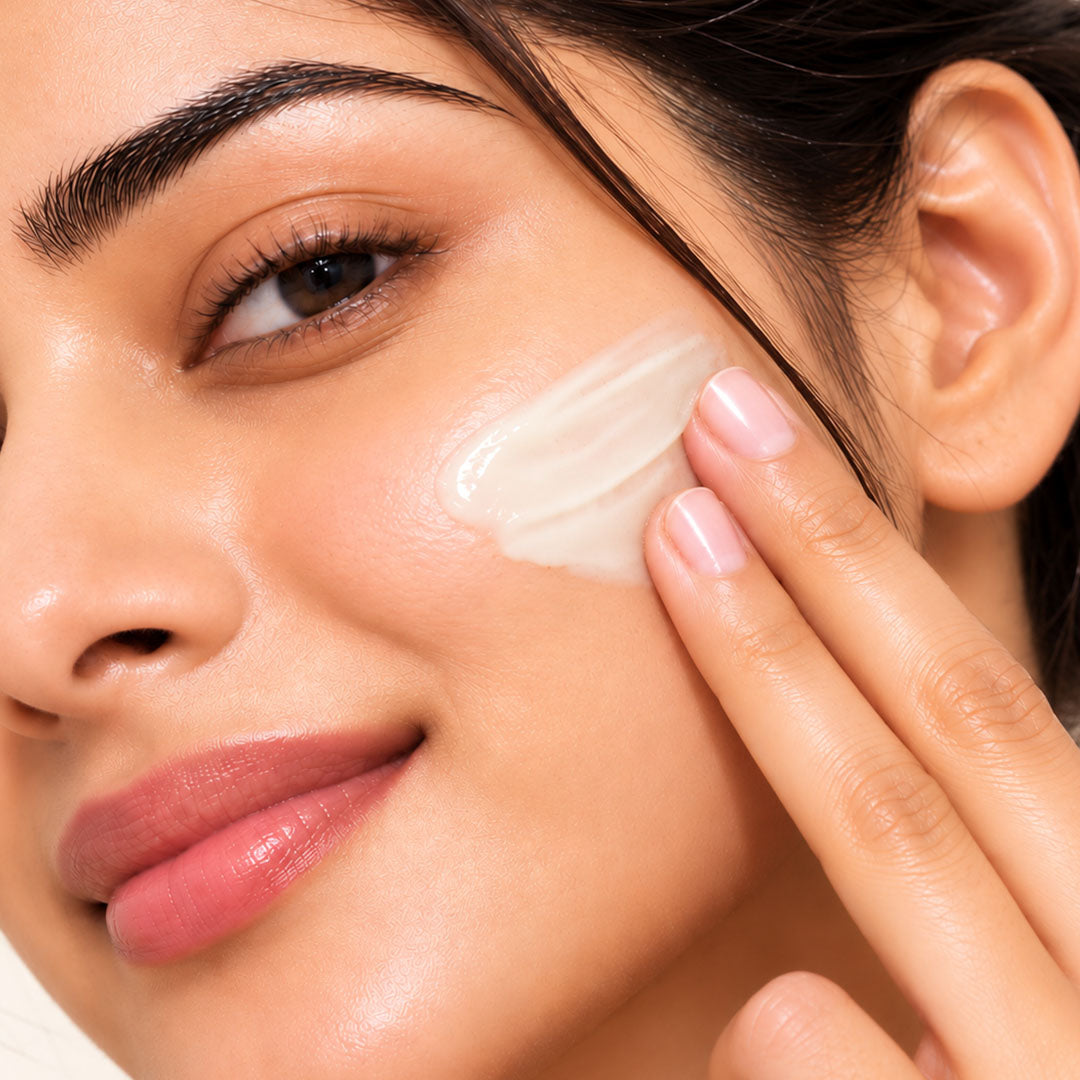 Skin Brightening Gel with Saffron and Turmeric