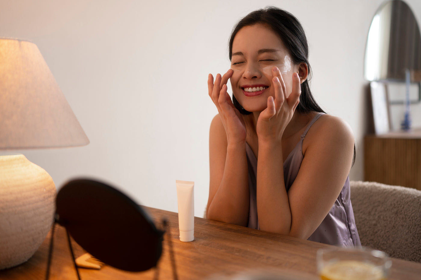 Turning Your Night Skincare Into a 5-Minute Grounding Ritual